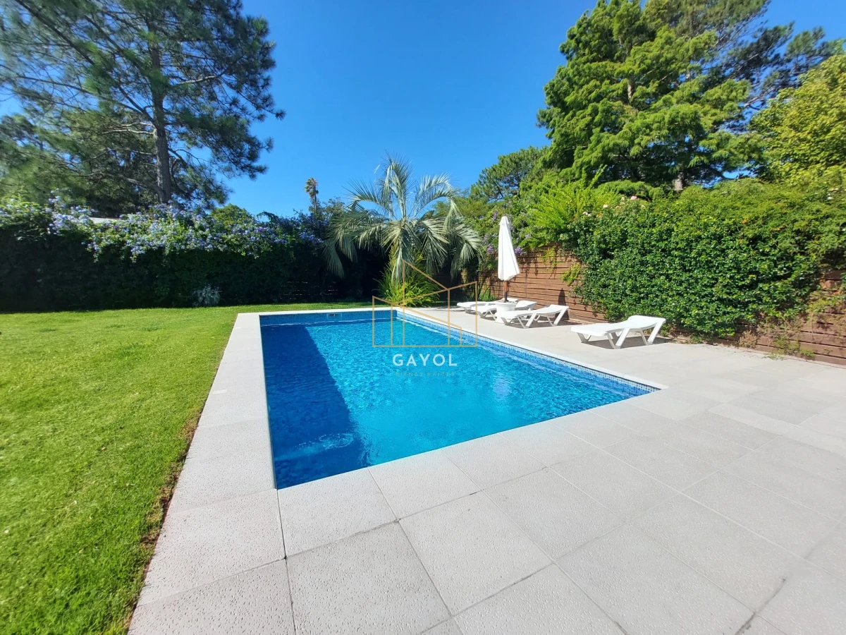Casa ID.3 - Casa en Venta y Alquiler Temporario en Parada 25 de Mansa