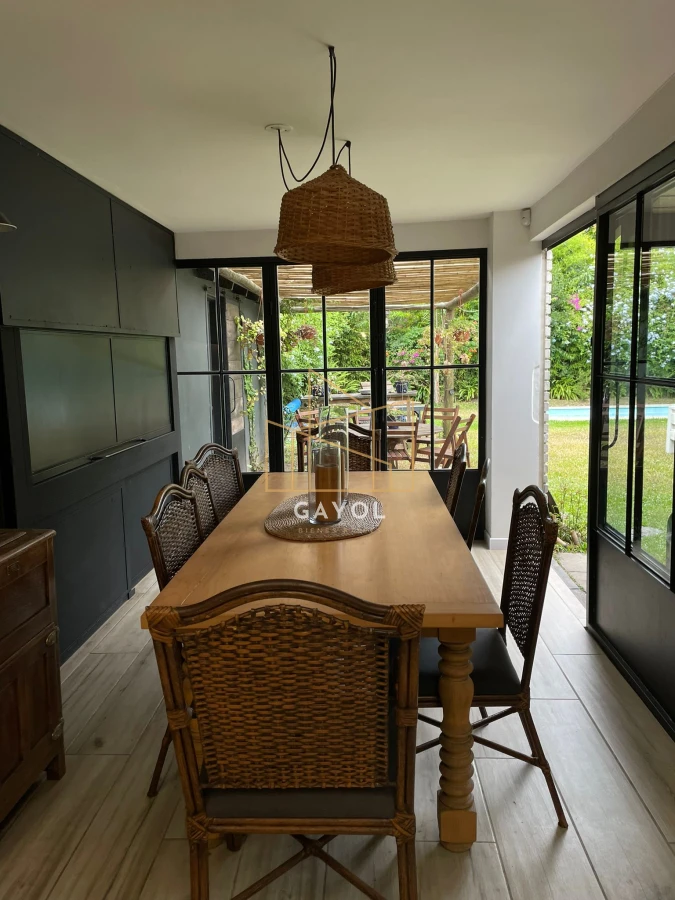 Casa ID.38 - Casa de 4 dormitorios en San Rafael 