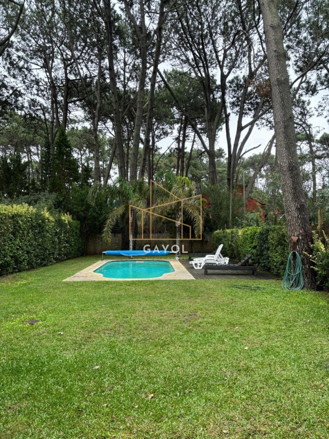 Casa ID.440 - Casa en Alquile de Verano 4 dormitorios en Montoya, La Barra