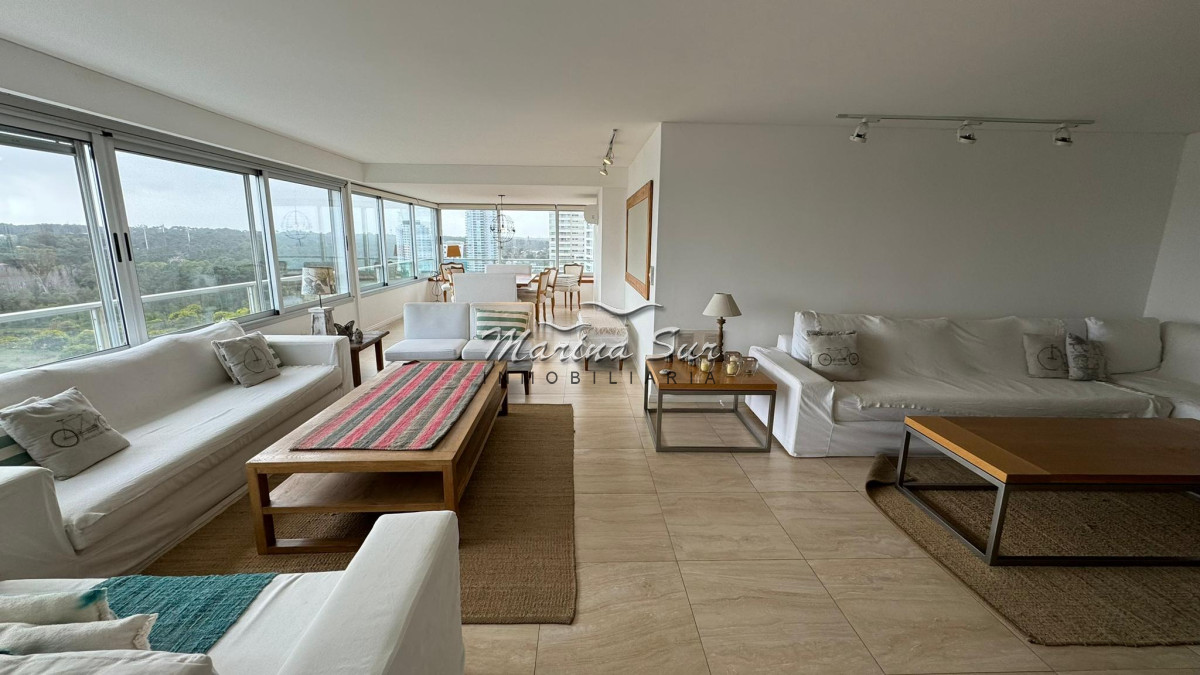 Apartamento ID.107 - Tiburon 1 en Venta 3 Dormitorios más Servicio