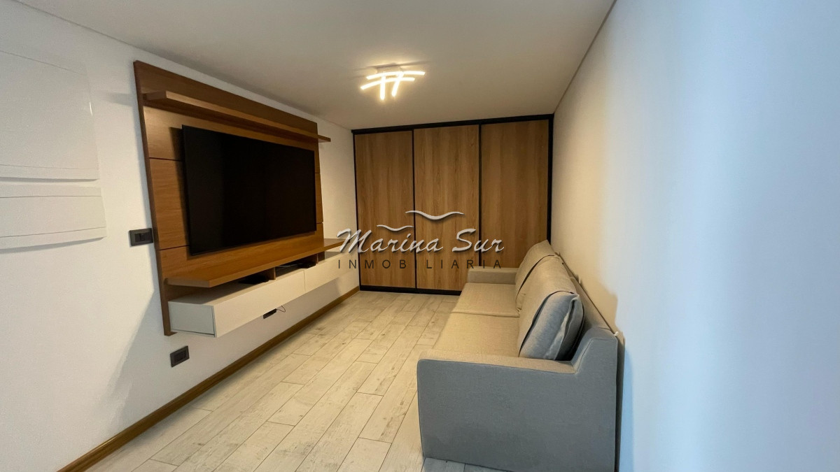 Apartamento ID.76 - En Venta y Alquiler Temporario Surfside 3 Dormitorios 4 Baños