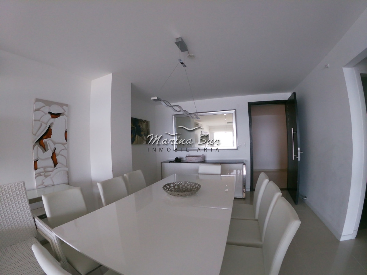 Apartamento ID.31 - Apartamento con terraza a Playa Brava a la venta, excelente ubicación y amenities. Playa Brava, Punta del Este, Uruguay.