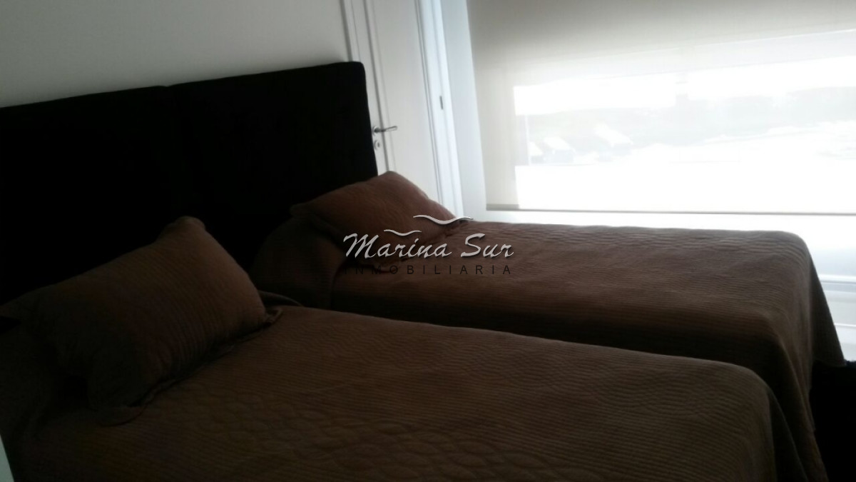 Apartamento ID.19 - Apartamento de tres dormitorios en primera fila Playa Brava, Edificio Torre Imperiale.