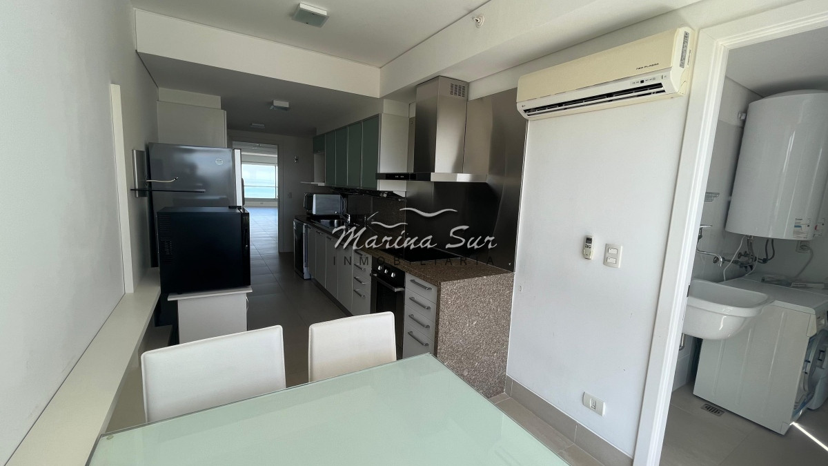 Apartamento ID.147 - Le Parc Torre ll - Increíble apartamento con vista al mar, 2 Suites y Servicio completo