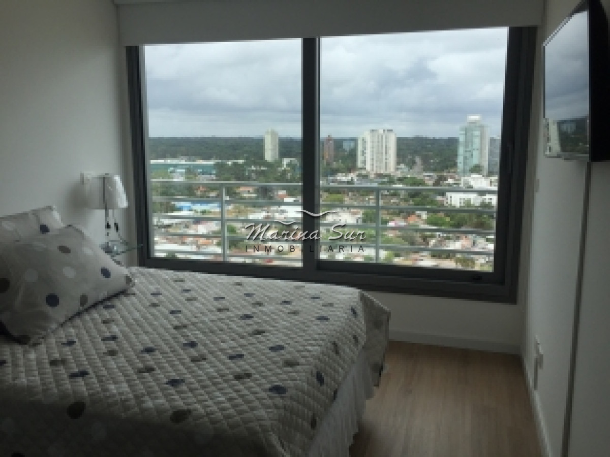 Apartamento ID.47 - Unidad disponible para la venta y alquiler temporal, Playa Mansa, Punta del Este, Uruguay.