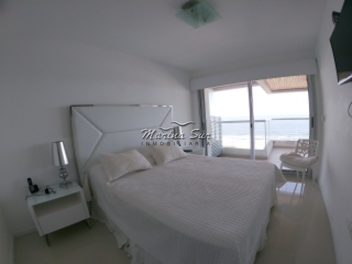 Apartamento ID.31 - Apartamento con terraza a Playa Brava a la venta, excelente ubicación y amenities. Playa Brava, Punta del Este, Uruguay.