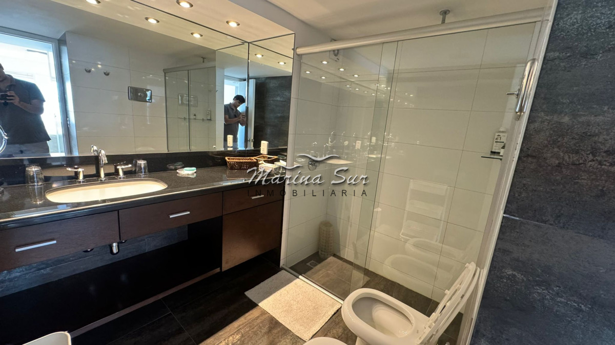 Apartamento ID.204 - Primera Fila Tiburon 1 - 3 dormitorios más servicio completo