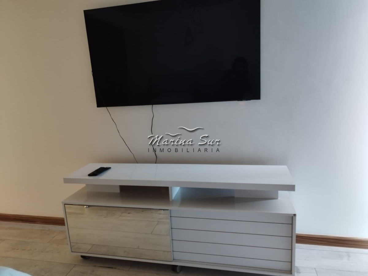 Apartamento ID.76 - En Venta y Alquiler Temporario Surfside 3 Dormitorios 4 Baños