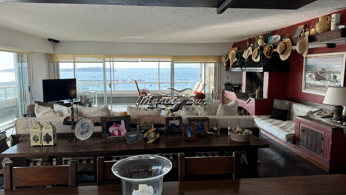 Apartamento ID.168 - Alquiler temporario edificio Monarca 4 Dormitorios en suite