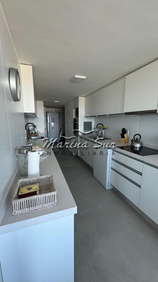Apartamento ID.112 - Tiburón 1 - Alquiler Temporario 3 dormitorios más servicio