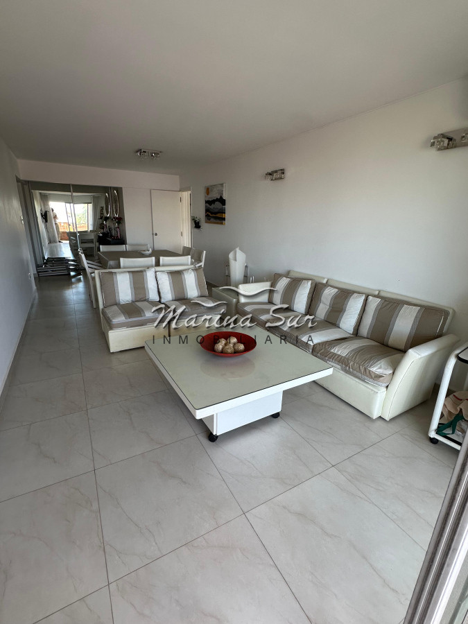 Apartamento ID.218 - Mansa en Venta 3 Dormitorios 2 Baños Primera Fila