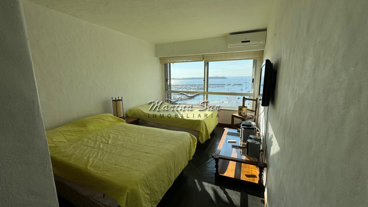Apartamento ID.168 - Alquiler temporario edificio Monarca 4 Dormitorios en suite