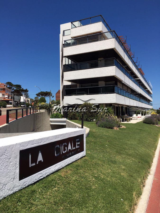 Apartamento ID.172 - Alquiler Temporario La Cigale - 3 Dormitorios 2 Baños más Servicio Completo