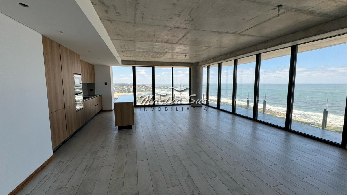 Apartamento ID.72 - Venta Apartamento Surfside 3 Dormitorios Piso Alto Sin Amoblar