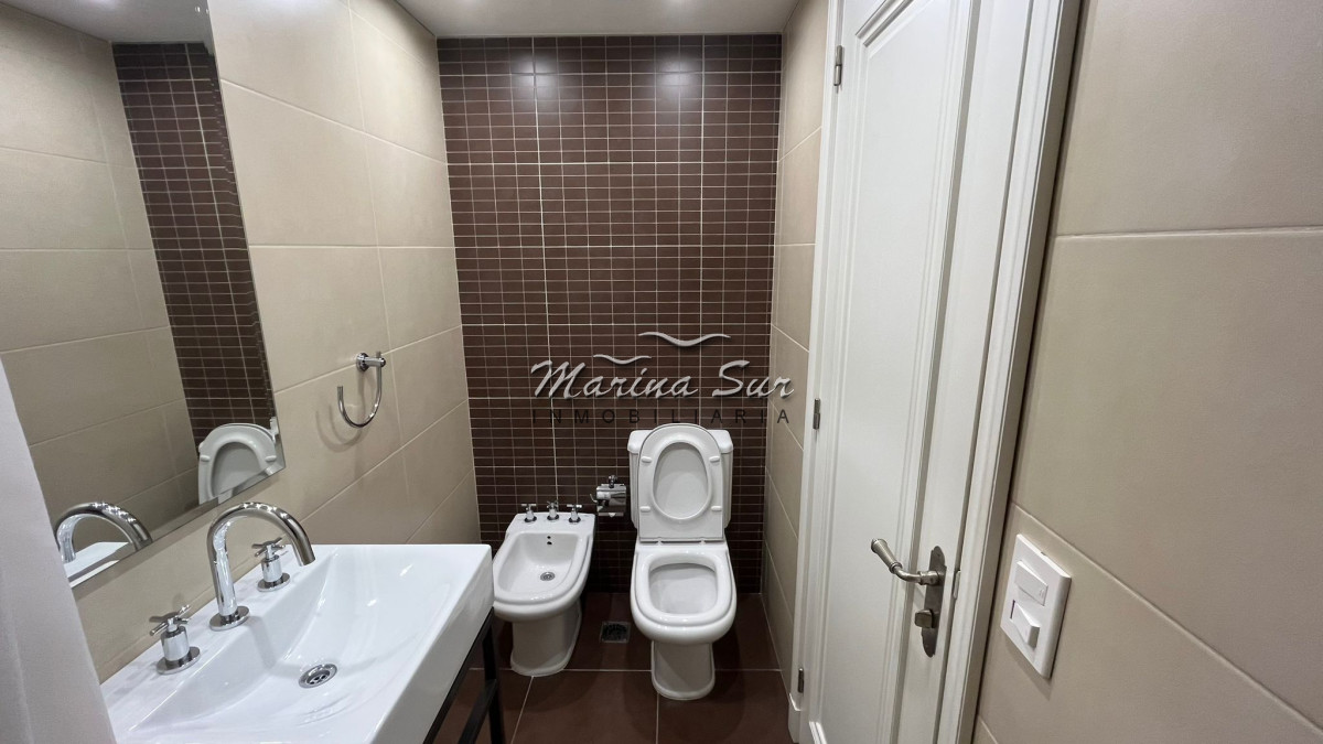 Apartamento ID.18 - Alquilo por temporada apartamento de tres dormitorios con todos los servicios del edificio Imperiale III.