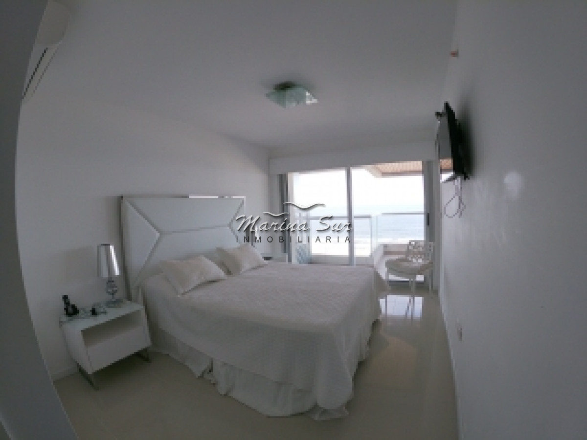 Apartamento ID.31 - Apartamento con terraza a Playa Brava a la venta, excelente ubicación y amenities. Playa Brava, Punta del Este, Uruguay.