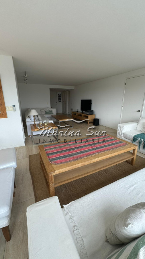 Apartamento ID.107 - Tiburon 1 en Venta 3 Dormitorios más Servicio