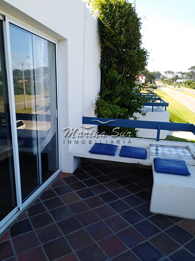 Apartamento ID.202 - Disponible Febrero Frente al Mar La Barra 3 dormitorios 2 baños