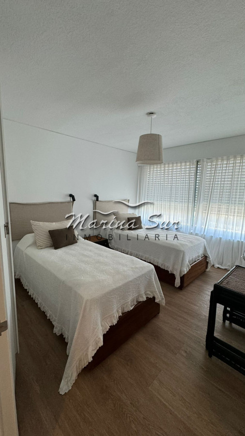 Apartamento ID.119 - Alquiler de Verano Tiburon I - 3 dormitorios más servicio
