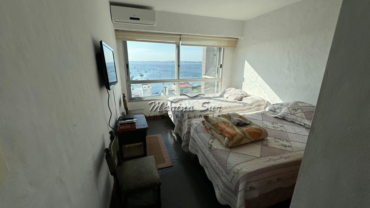 Apartamento ID.168 - Alquiler temporario edificio Monarca 4 Dormitorios en suite