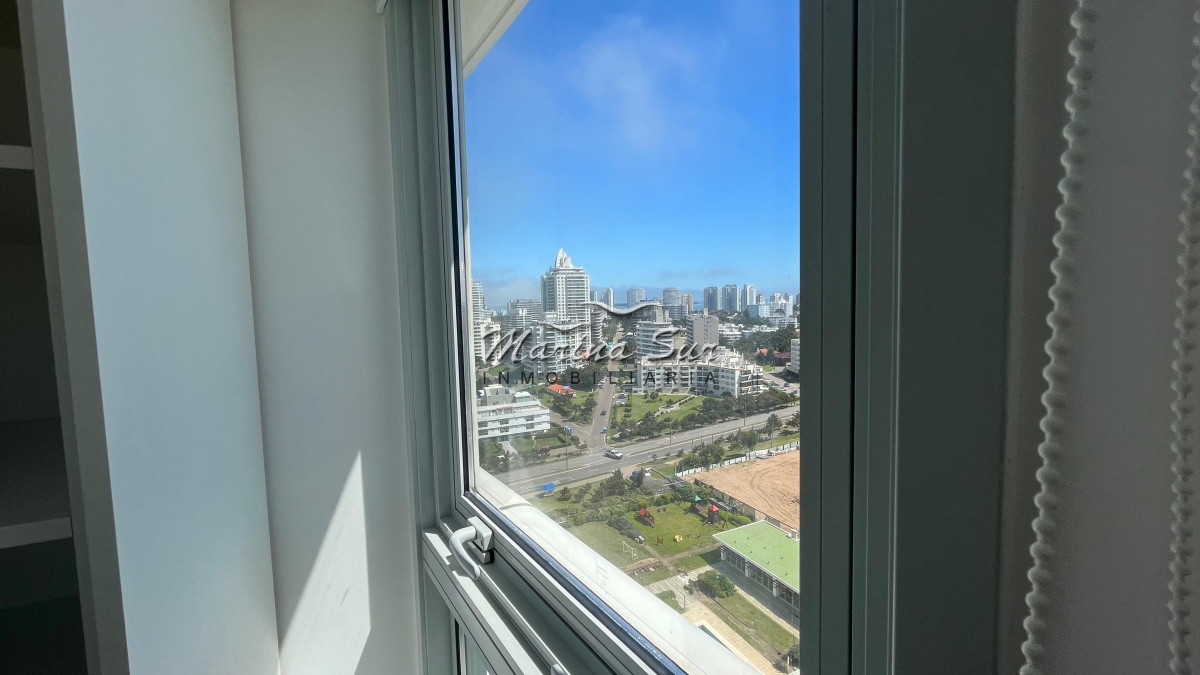 Apartamento ID.147 - Le Parc Torre ll - Increíble apartamento con vista al mar, 2 Suites y Servicio completo