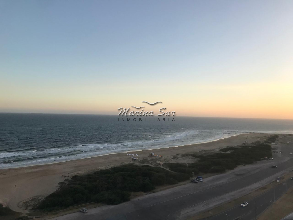 Apartamento ID.173 - Alquiler Temporario Tiburon II - 3 Dormitorios más Servicio Completo
