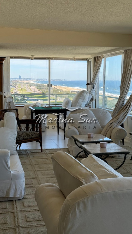 Apartamento ID.120 - Espectacular Primera Fila 3 Dormitorios más Servicio Alquiler de Verano