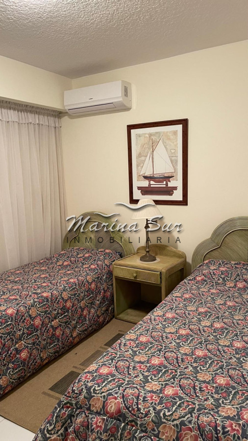 Apartamento ID.98 - Venta Departamento 3 dormitorios mas dependencia, Parada 6 Playa Brava 