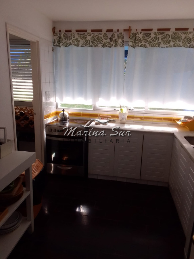 Apartamento ID.170 - Lomas de Manantiales Primera Fila 2 Dormitorios más Servicio Alquiler de Verano