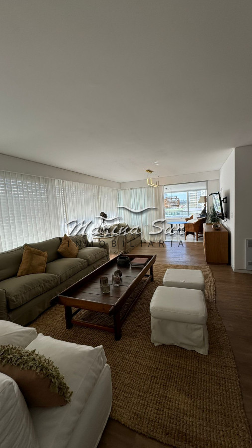 Apartamento ID.119 - Alquiler de Verano Tiburon I - 3 dormitorios más servicio