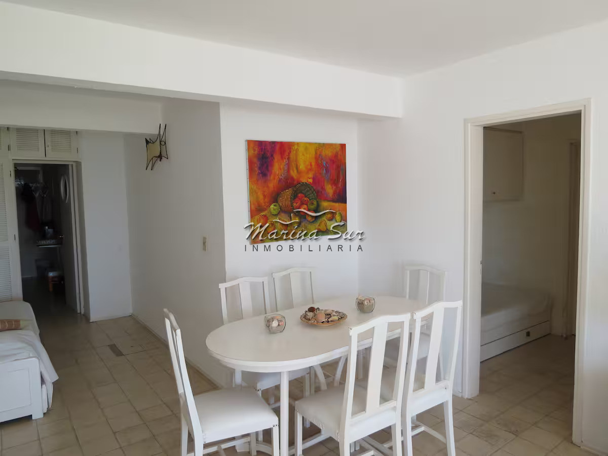 Apartamento ID.22 - Vendo apartamento de 1 dormitorio y medio en Manantiales, Uruguay.