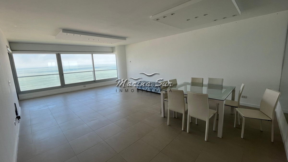 Apartamento ID.147 - Le Parc Torre ll - Increíble apartamento con vista al mar, 2 Suites y Servicio completo