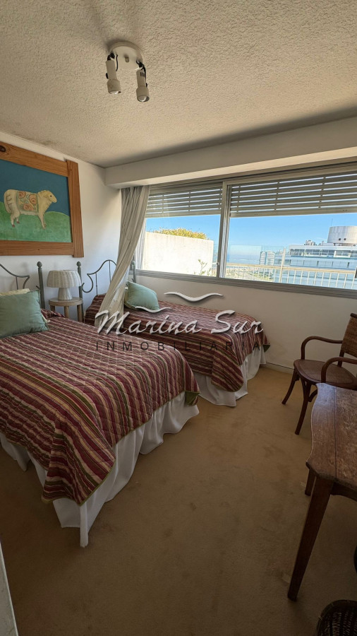 Apartamento ID.117 - Espectacular Pent House en Tiburón 1 Alquiler de Verano - Dos Dormitorios