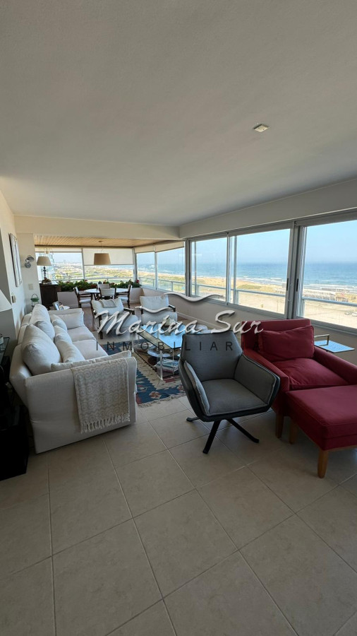 Apartamento ID.124 - Alquiler de Verano- Tiburón 1 - 3 dormitorios más servicio con baño