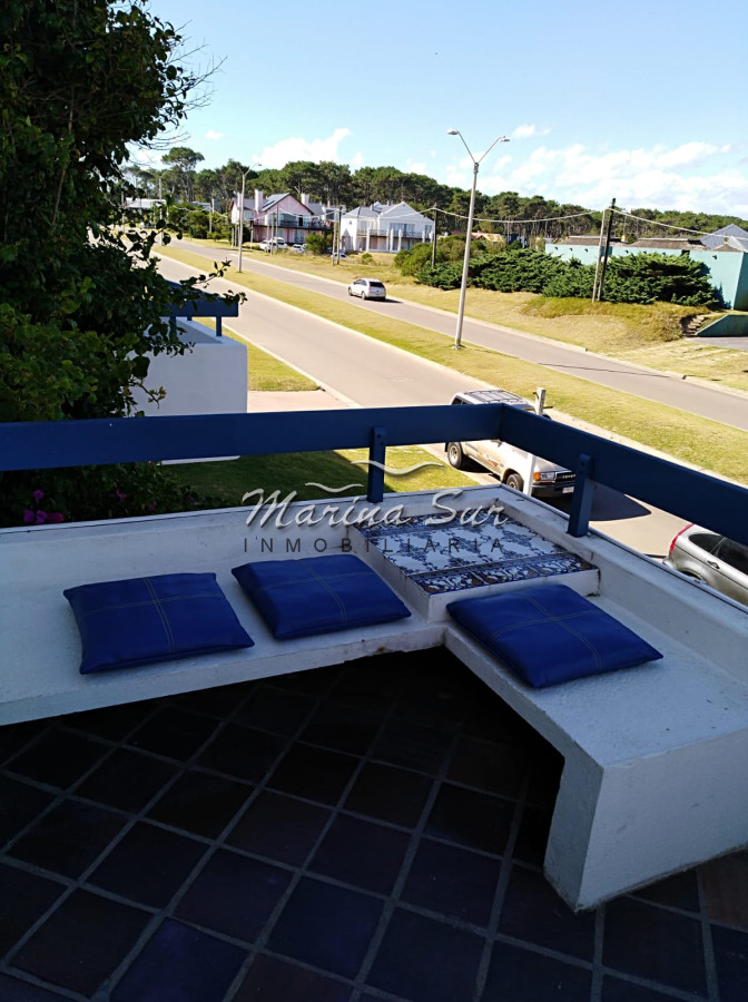 Apartamento ID.202 - Disponible Febrero Frente al Mar La Barra 3 dormitorios 2 baños