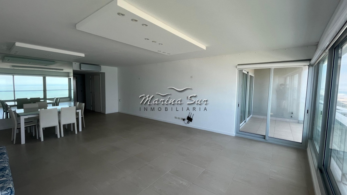 Apartamento ID.147 - Le Parc Torre ll - Increíble apartamento con vista al mar, 2 Suites y Servicio completo
