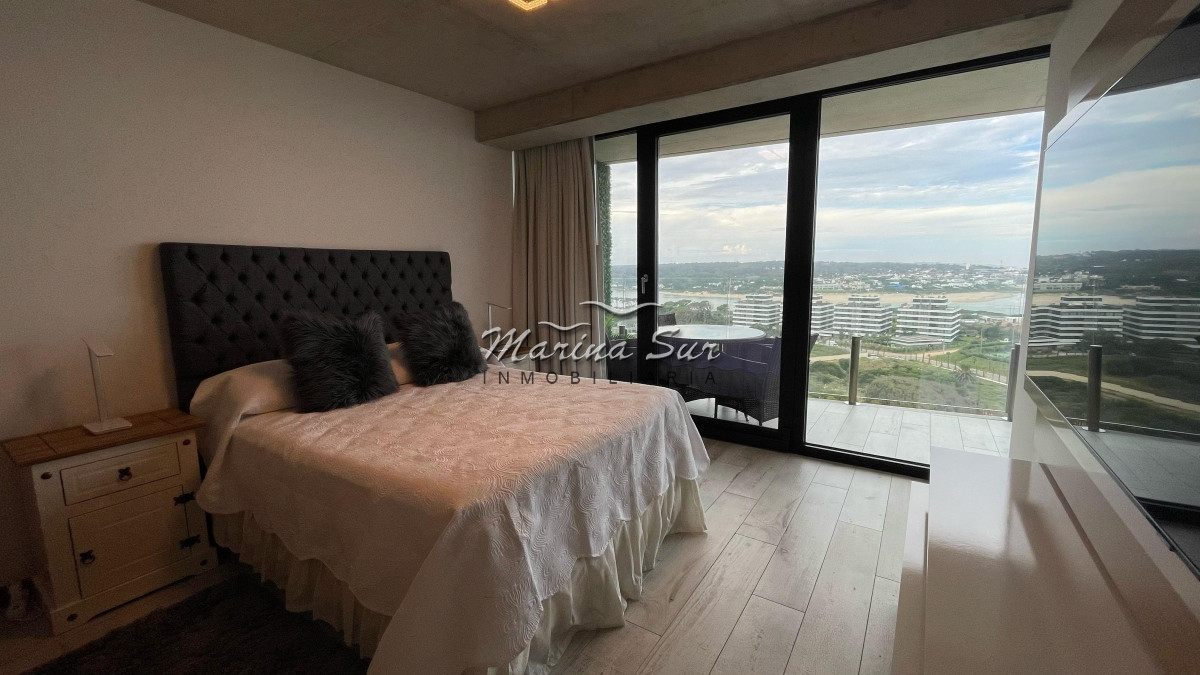 Apartamento ID.76 - En Venta y Alquiler Temporario Surfside 3 Dormitorios 4 Baños
