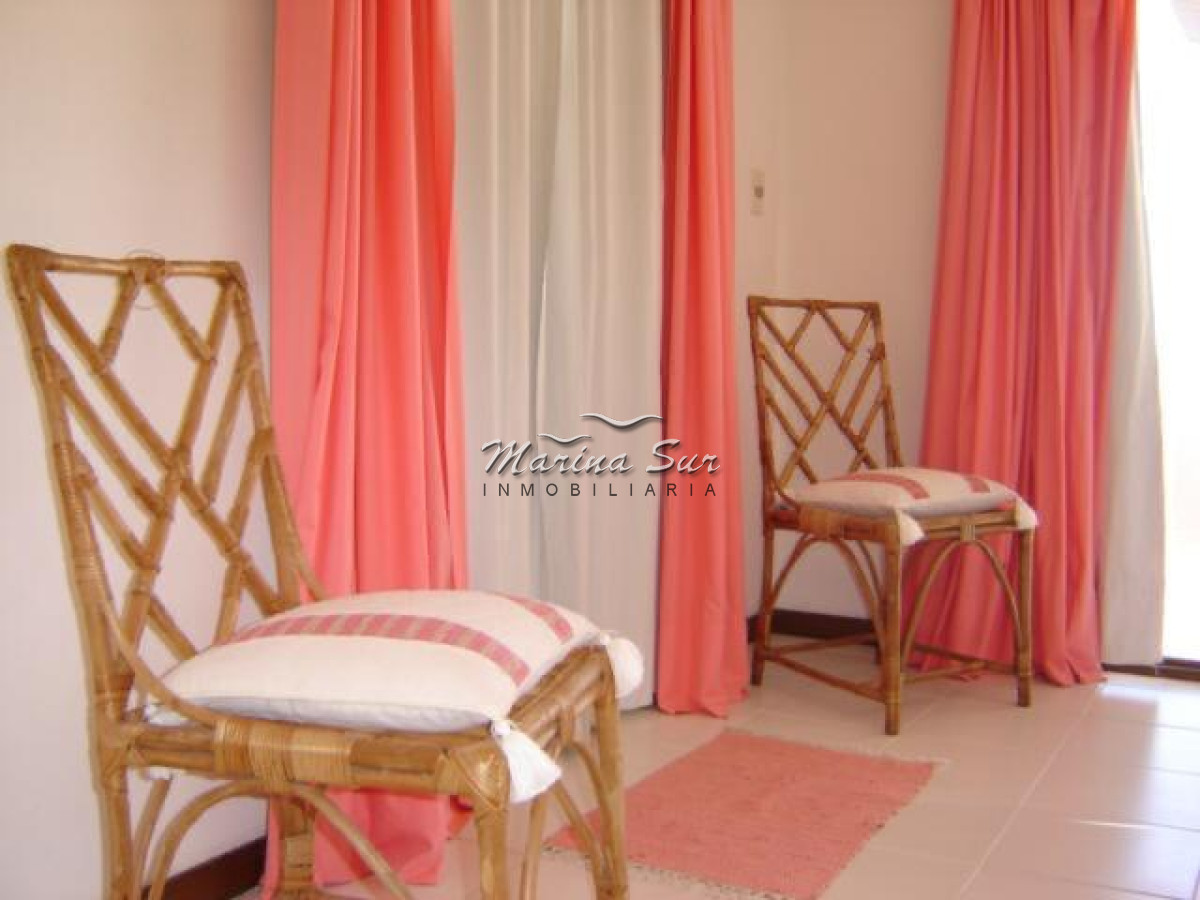 Apartamento ID.226 - En venta Edificio Barrenada Manantiales 3 Dormitorios y Servicio