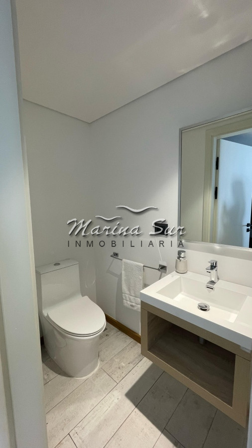 Apartamento ID.76 - En Venta y Alquiler Temporario Surfside 3 Dormitorios 4 Baños