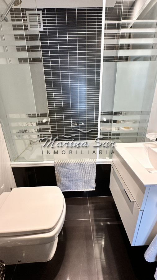 Apartamento ID.95 - Venta 2 Dormitorios en suite  mas dependencia y toilette Playa Brava 