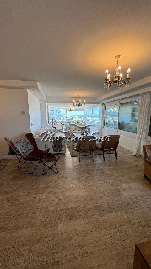 Apartamento ID.113 - Tiburón 1 - Alquiler Temporario 3 dormitorios más servicio