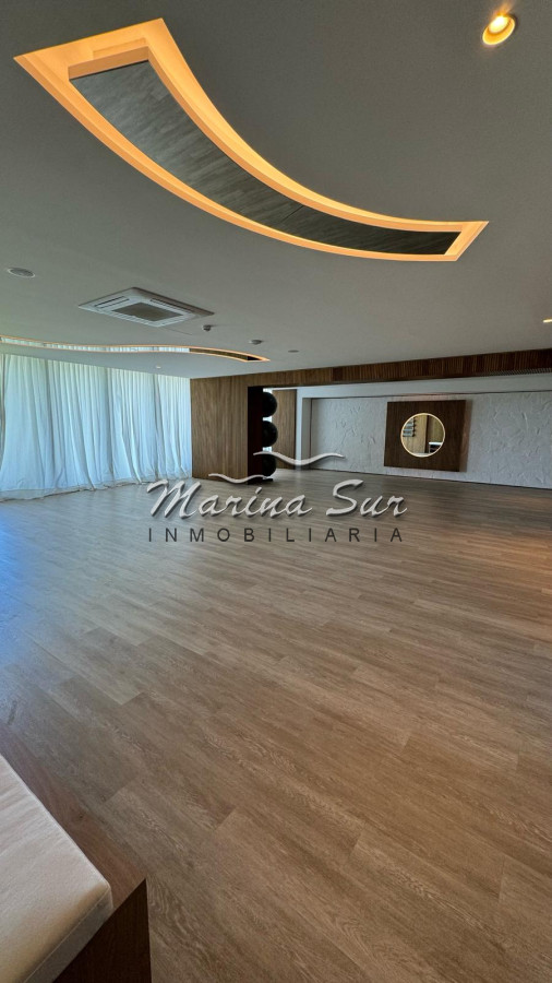 Apartamento ID.72 - Venta Apartamento Surfside 3 Dormitorios Piso Alto Sin Amoblar