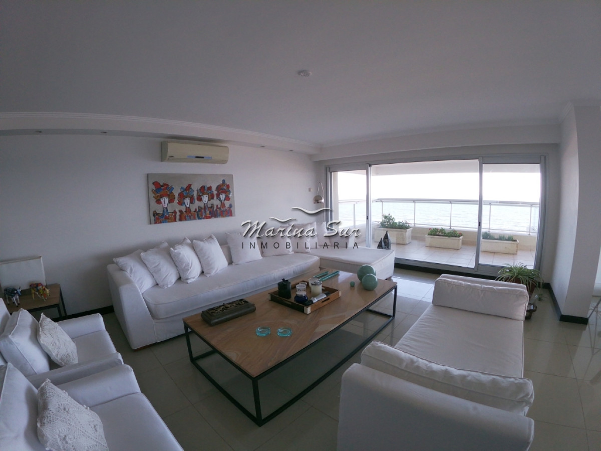 Apartamento ID.15 - Espectacular unidad de tres dormitorios en suite y dependencia de servicio que forma parte de uno de los edificios más exclusivos de Punta del Este