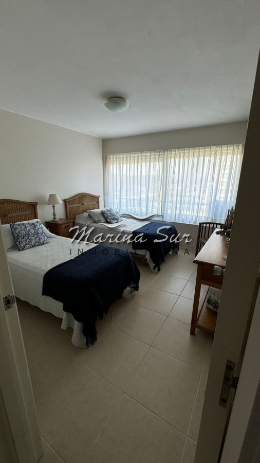 Apartamento ID.124 - Alquiler de Verano- Tiburón 1 - 3 dormitorios más servicio con baño