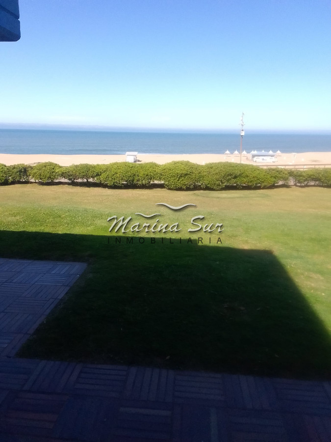 Apartamento ID.170 - Lomas de Manantiales Primera Fila 2 Dormitorios más Servicio Alquiler de Verano