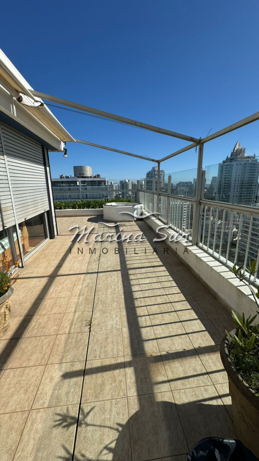 Apartamento ID.117 - Espectacular Pent House en Tiburón 1 Alquiler de Verano - Dos Dormitorios