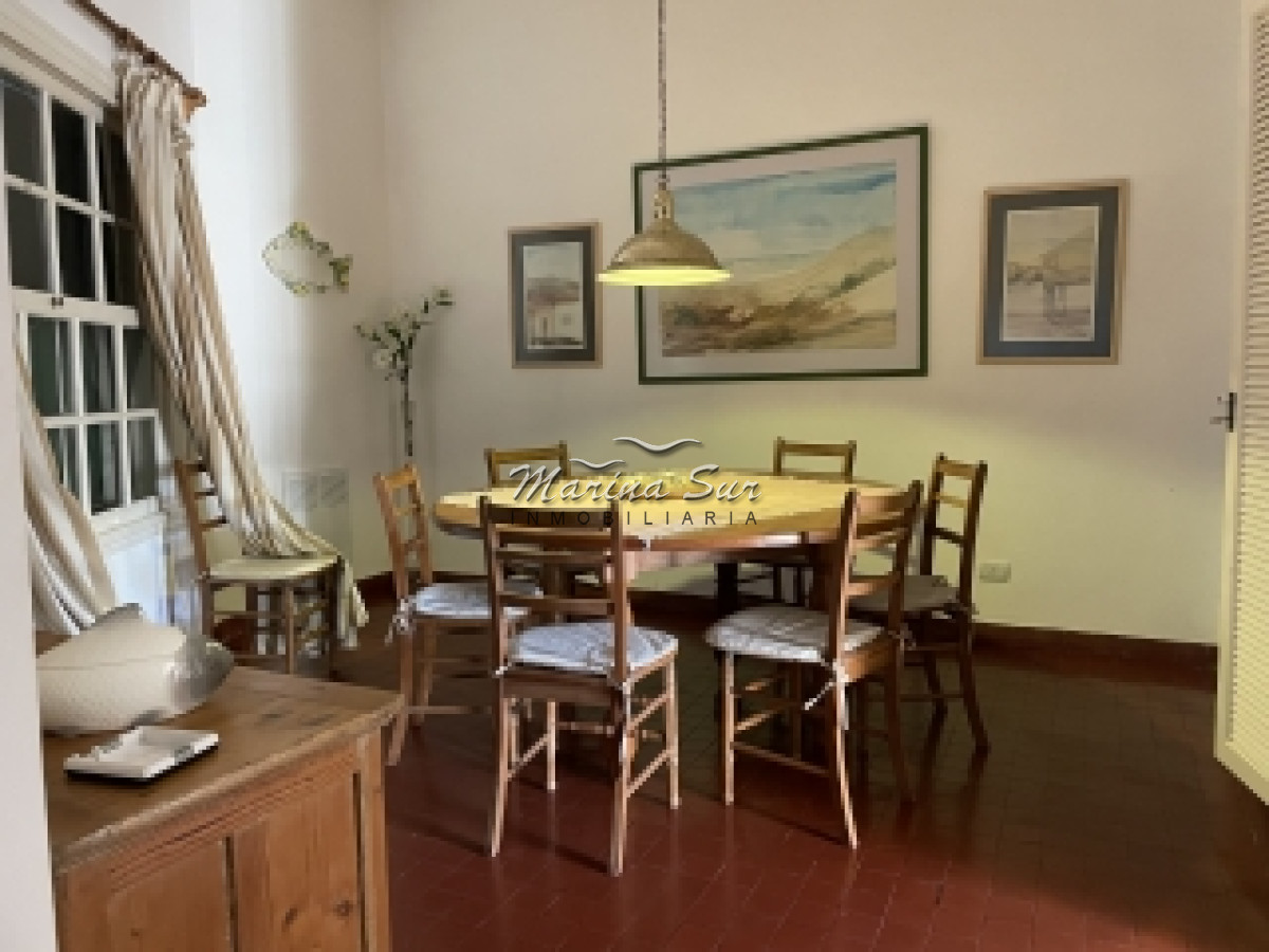 Apartamento ID.24 - Apartamento 3 dormitorios y servicio, ubicado en primera fila de Playa Brava, barrio San Rafael.
