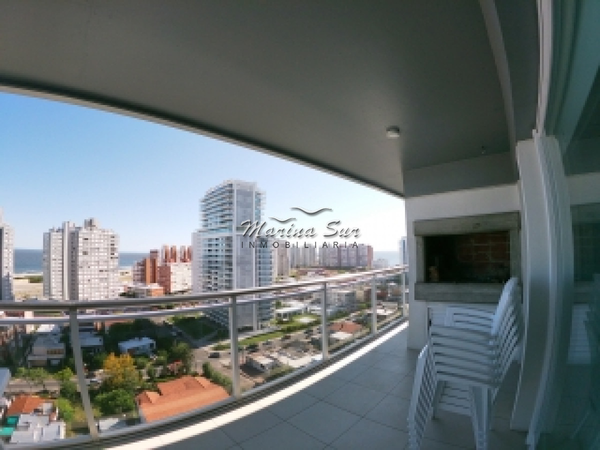 Apartamento ID.45 - Alquilo por temporada apartamento de dos dormitorios con parrillero en edificio de categoria.