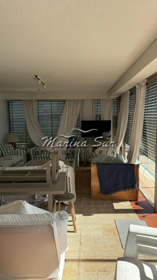 Apartamento ID.117 - Espectacular Pent House en Tiburón 1 Alquiler de Verano - Dos Dormitorios