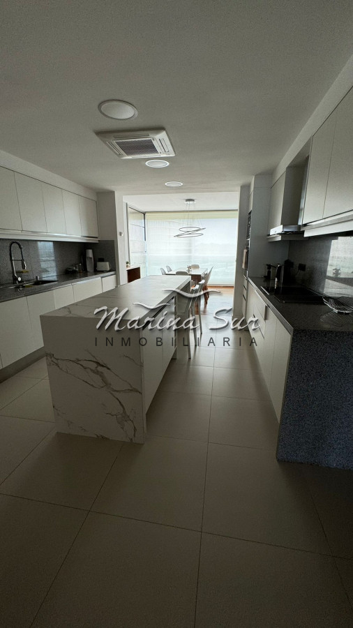 Apartamento ID.125 - Segunda Quincena de Enero Alquiler - Tiburón Océano 3 dormitorios más servicio completo